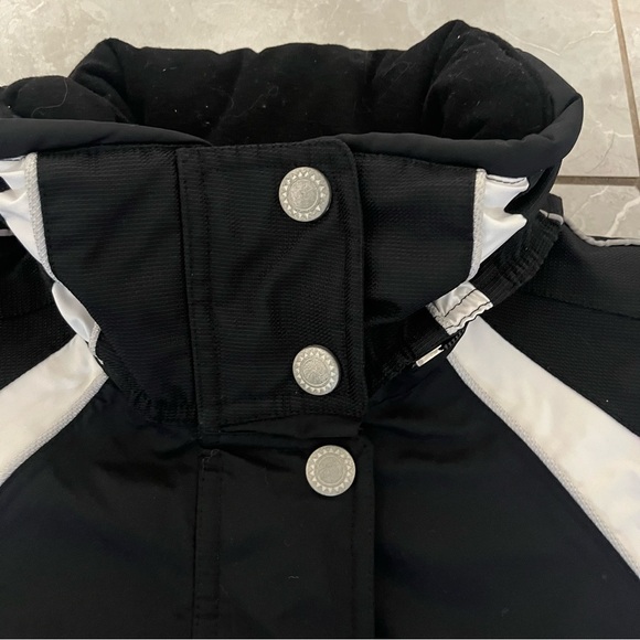 Obermeyer Womens Black/White Full Body Waterproof Ski Suit- Size 10 (Read) - Picture 9 of 13